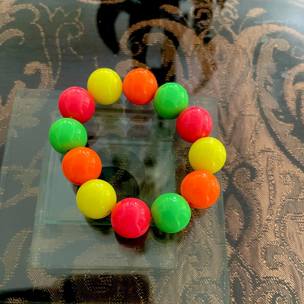 ♥️ FUN FUNKY COLORFUL SUMMER Woman’s MULTICOLOR neon beads STRETCH BRACELET